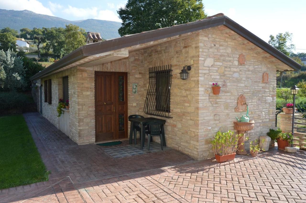 La Sorgente Del Subasio Assis Exterior foto