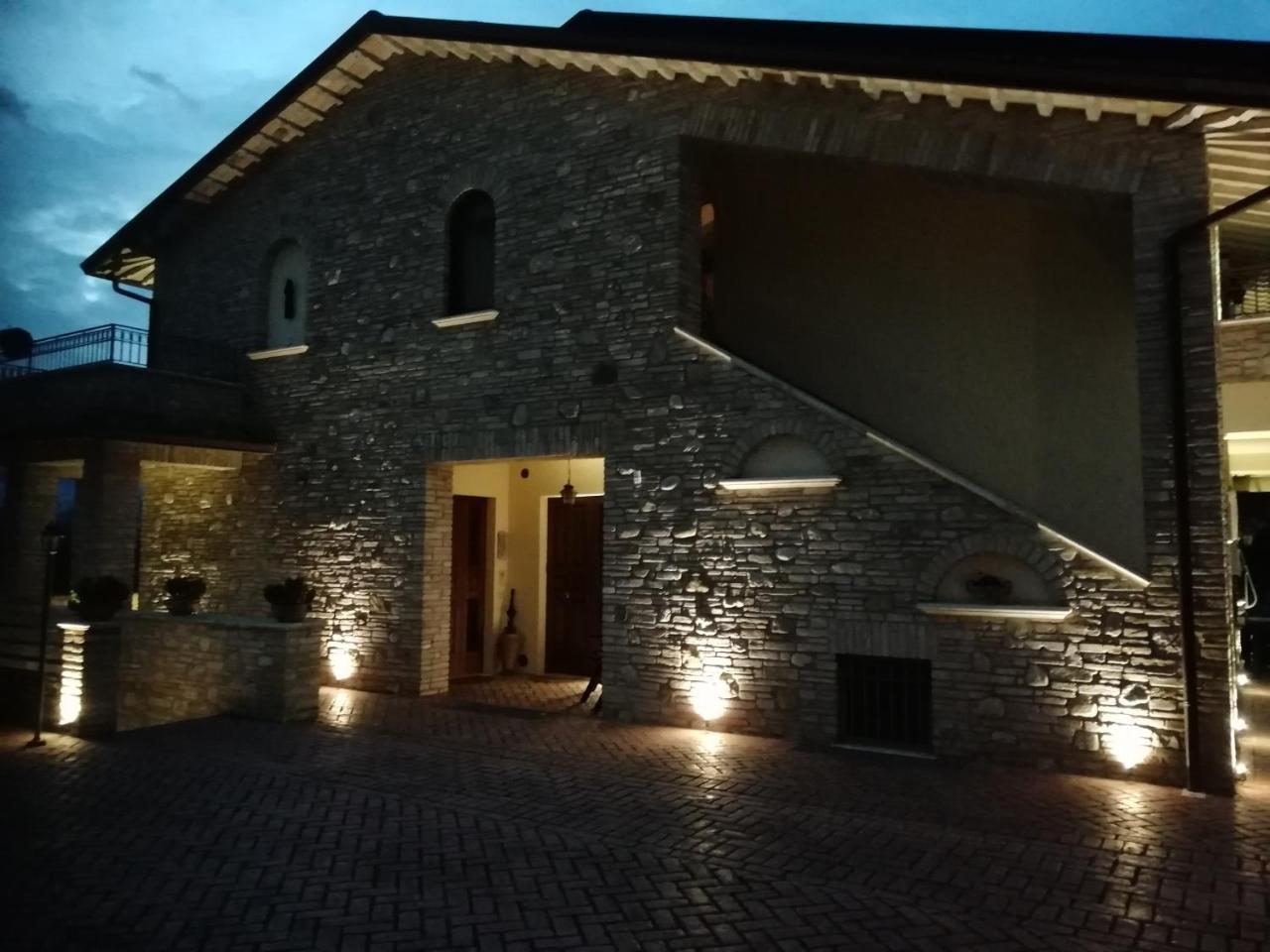 La Sorgente Del Subasio Assis Exterior foto